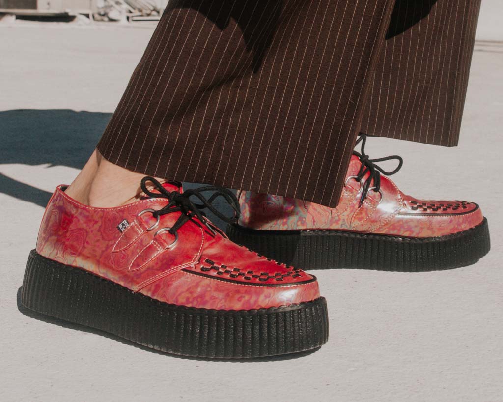 Red Oil Slick D-Ring Mondo Creeper