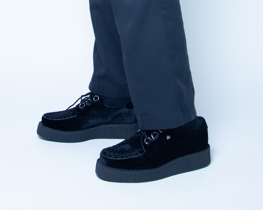 Black velvet creepers online